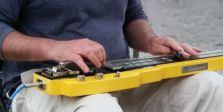 Dave Kelly Lap detail